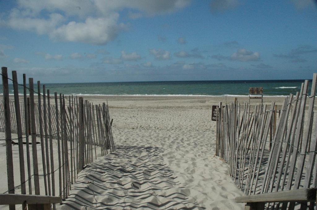 Anchor Inn Beach House بروفينس المظهر الخارجي الصورة